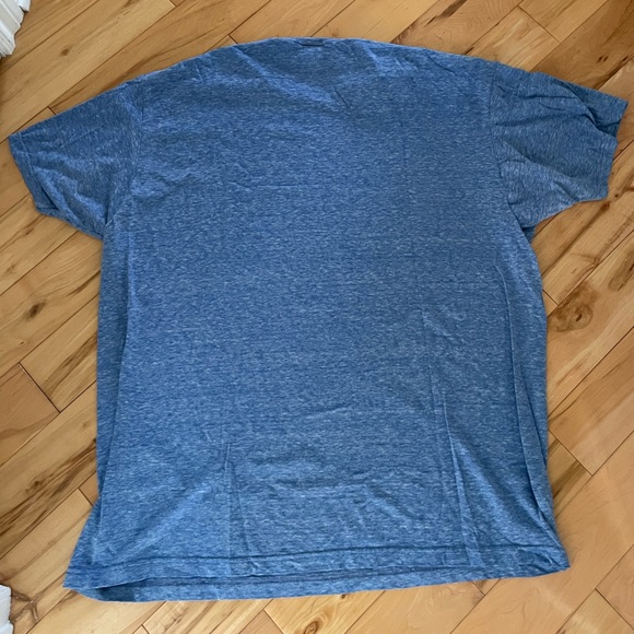 Volcom shirt - Picture 2 of 3